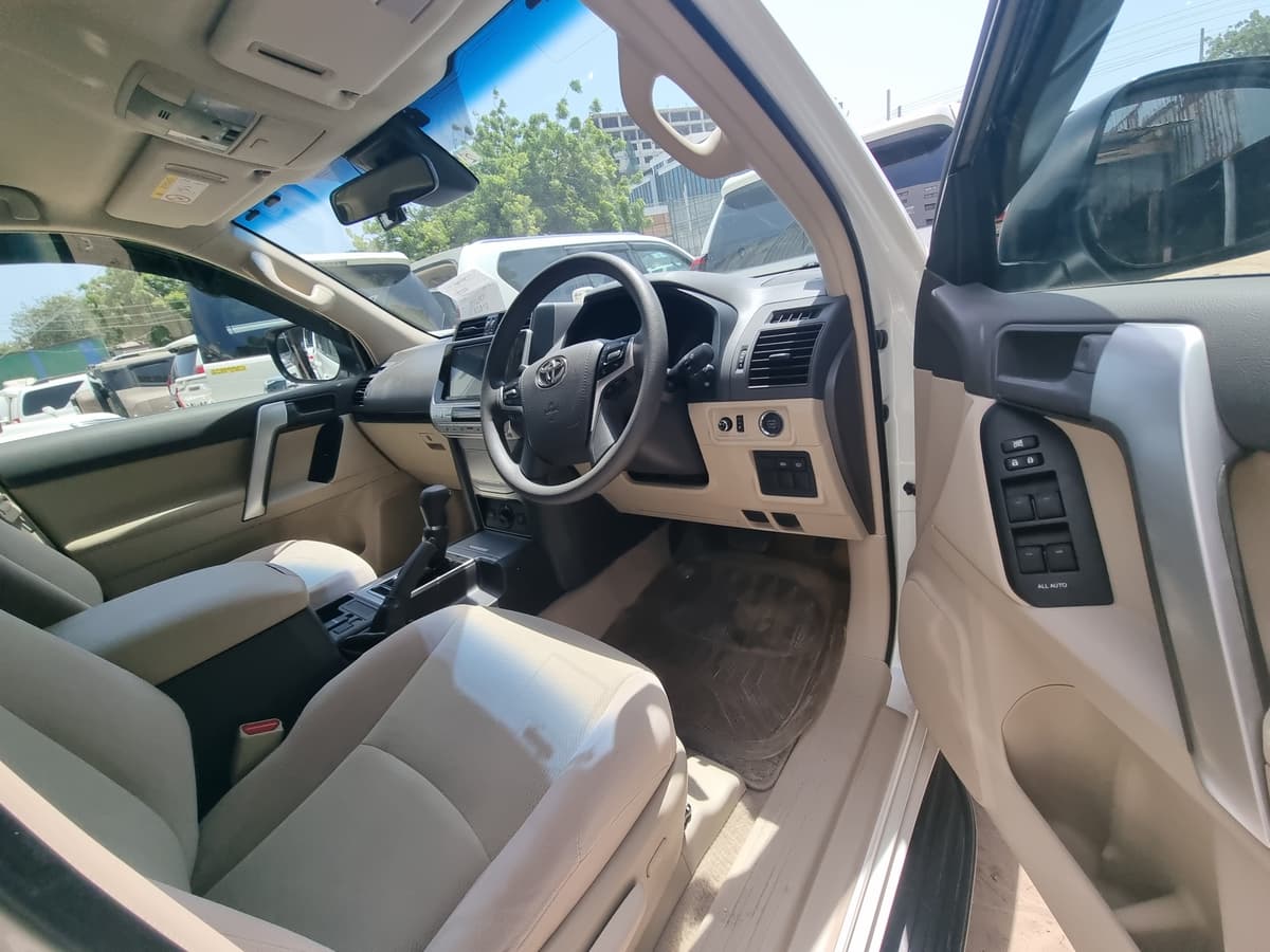 Toyota Prado Cad Cusub
