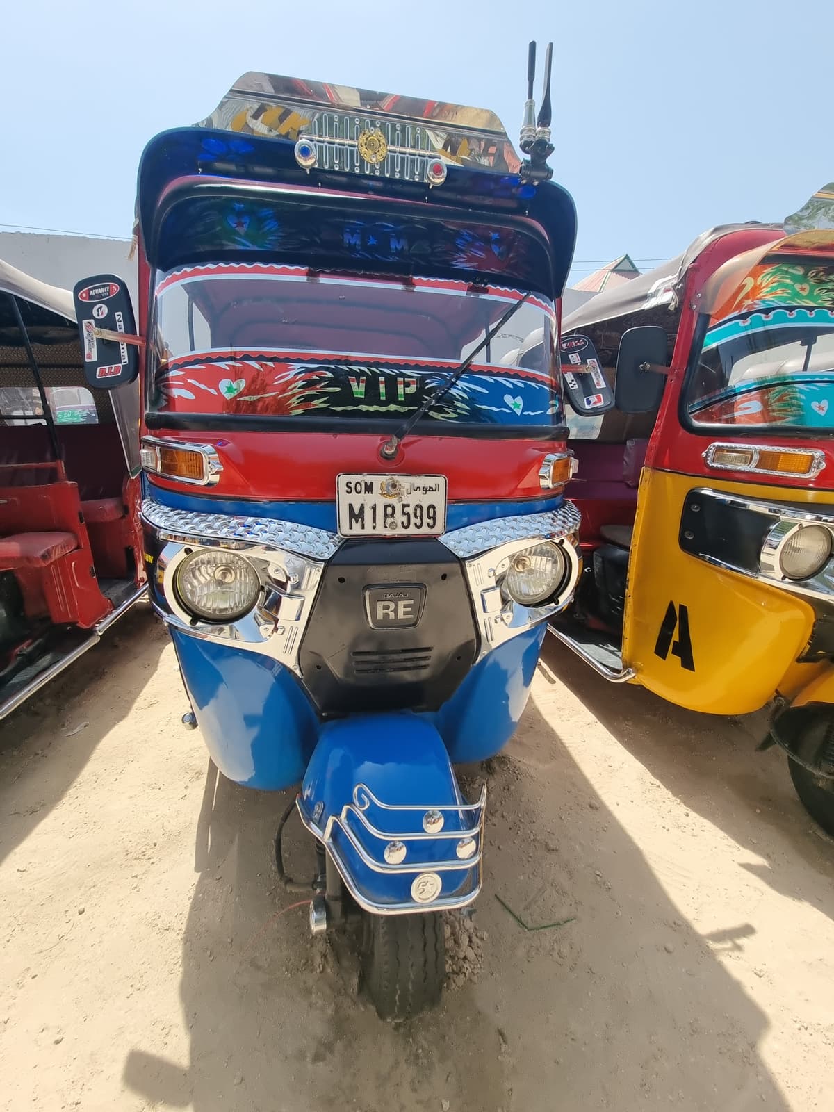 Bajaj Rickshaw VIP Qurux leh